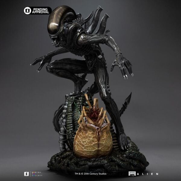 ALIEN BIG CHAP 1:10 SCALE STATUE / IRON STUDIOS