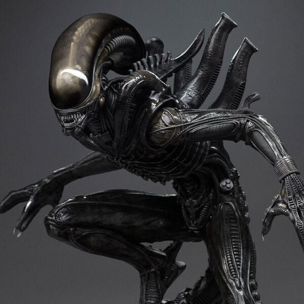 ALIEN BIG CHAP 1:10 SCALE STATUE / IRON STUDIOS
