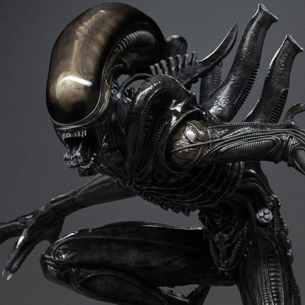 ALIEN BIG CHAP 1:10 SCALE STATUE / IRON STUDIOS
