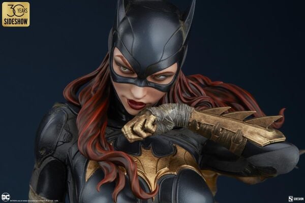 BATGIRL PREMIUM FORMAT FIGURE DC COMICS / BAT-FAMILY COLLECTION SIDESHOW