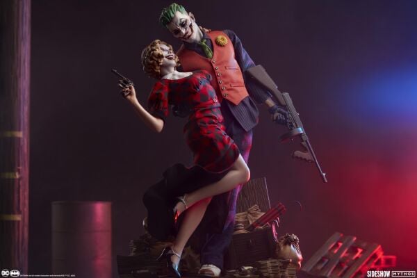 The Joker and Harley Quinn 'Lawless Love' Diorama DC Comics / Sideshow Mythos Series