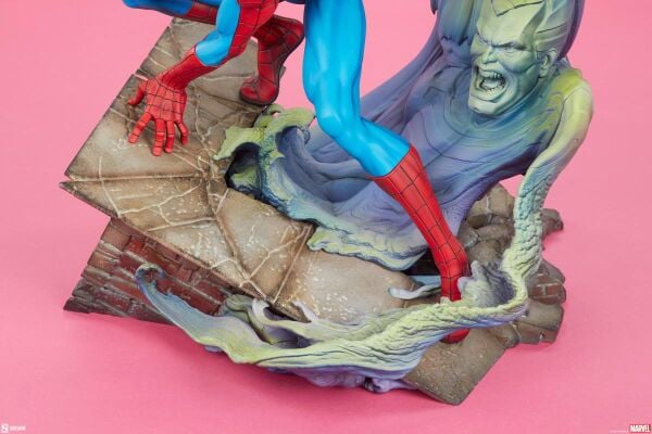 Spider-Man (Sinister Six) Premium Format Figure Marvel Comics / Spider-Sense