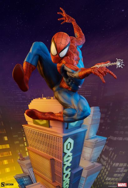 Spider-Man Classic Premium Format Figure
