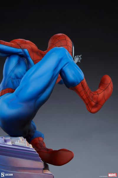 Spider-Man Classic Premium Format Figure