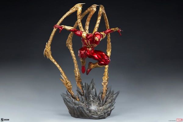 Iron Spider Premium Format Figure