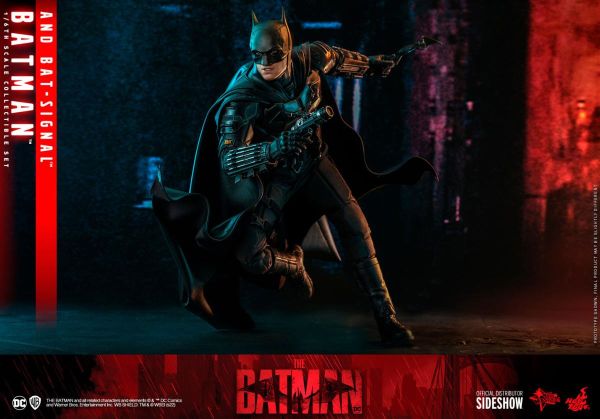 Batman and Bat-Signal Sixth Scale Figure Collectible Set - PRE ORDER