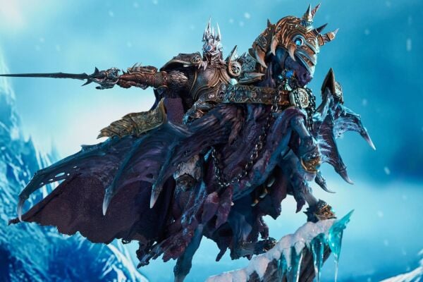 THE LICH KING & INVICINIBLE STATUE SIDESHOW COLLECTIBLES