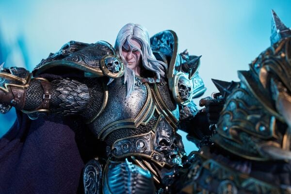 THE LICH KING & INVICINIBLE STATUE SIDESHOW COLLECTIBLES
