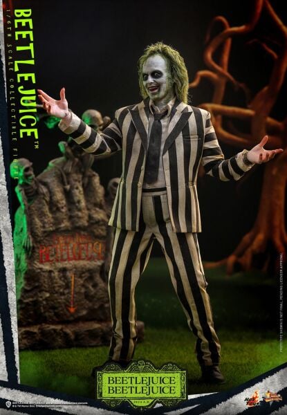 BEETLEJUICE SIXTH SCALE FIGURE - HOT TOYS - PRE/ORDER