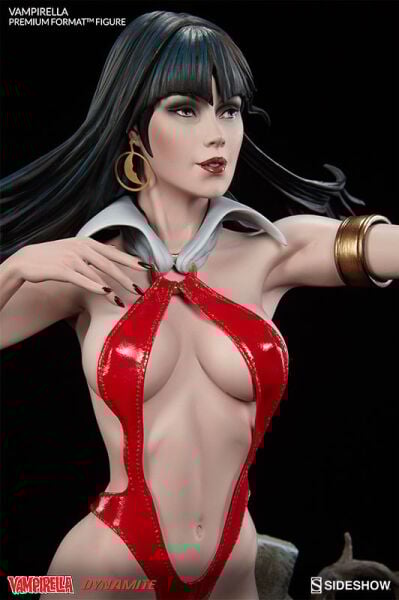 VAMPIRELLA PREMIUM FORMAT STATUE ARTGERM DESIGN - SIDESHOW COLLECTIBLES