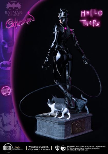 CATWOMAN 1/3 30TH ANNIVERSARY EDITION STATUE