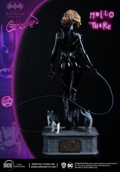 CATWOMAN 1/3 30TH ANNIVERSARY EDITION STATUE