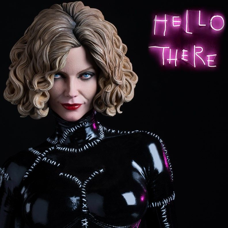 CATWOMAN 1/3 30TH ANNIVERSARY EDITION STATUE